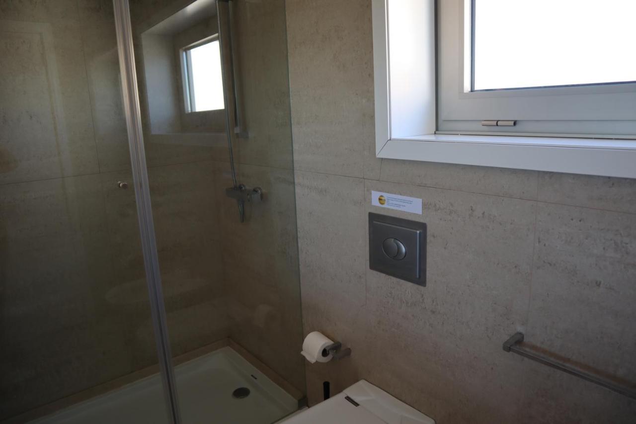 Villa Dos Salgados, 5Bdr, Beach Front, Near Salgados Golf Club Guia  Luaran gambar